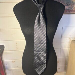Silver Tie with White Lines – 100% Silk Men’s Necktie